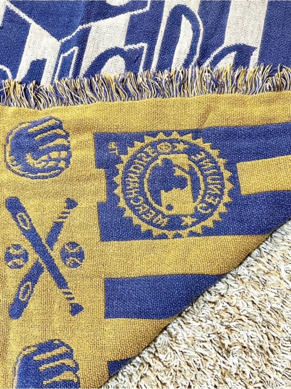 Kansas City Royals "Ace" Jacquard Tapestry Throw Blanket • 60” x 48” - Picture 5 of 6